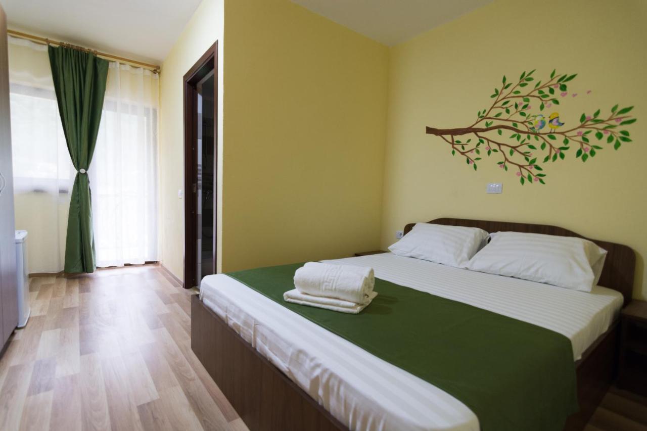 Vila Poienita Caciulata Călimăneşti Rom bilde